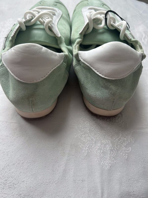 11 TB(1) Tory Burch Sneakers