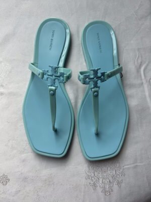 18 TB(3) Tory Burch Roxanne Jelly Sandals