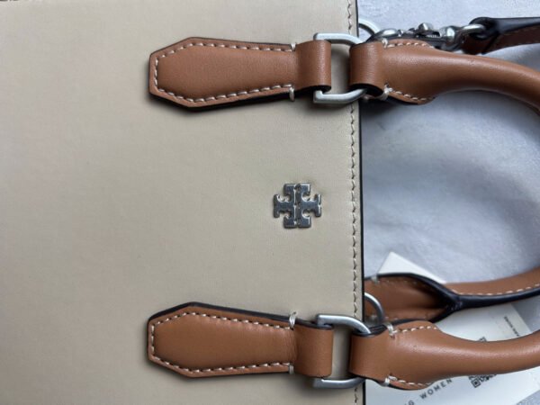 23 TB Tory Burch Mini Shopper with Strap