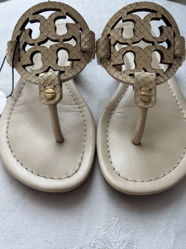 37 TB Tory Burch Miller Sandals