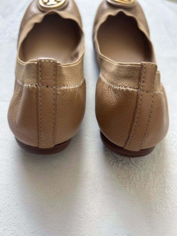 4 TB(3) Tory Burch Caroline Ballet Flat