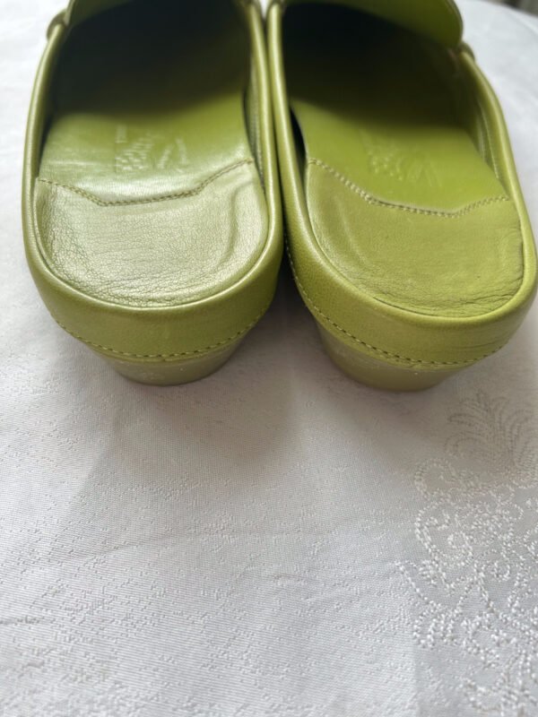 53 SF(2) Salvatore Ferragamo Loafer