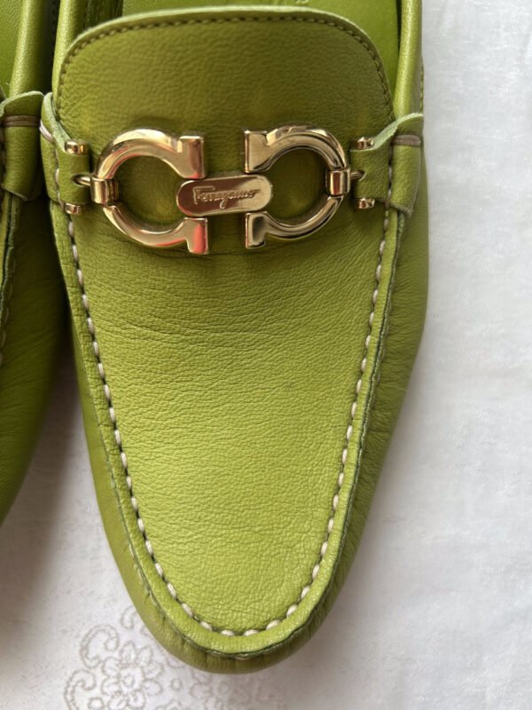 53 SF(4) Salvatore Ferragamo Loafer