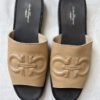 55SF Salvatore Ferragamo Leather Flat Sandals