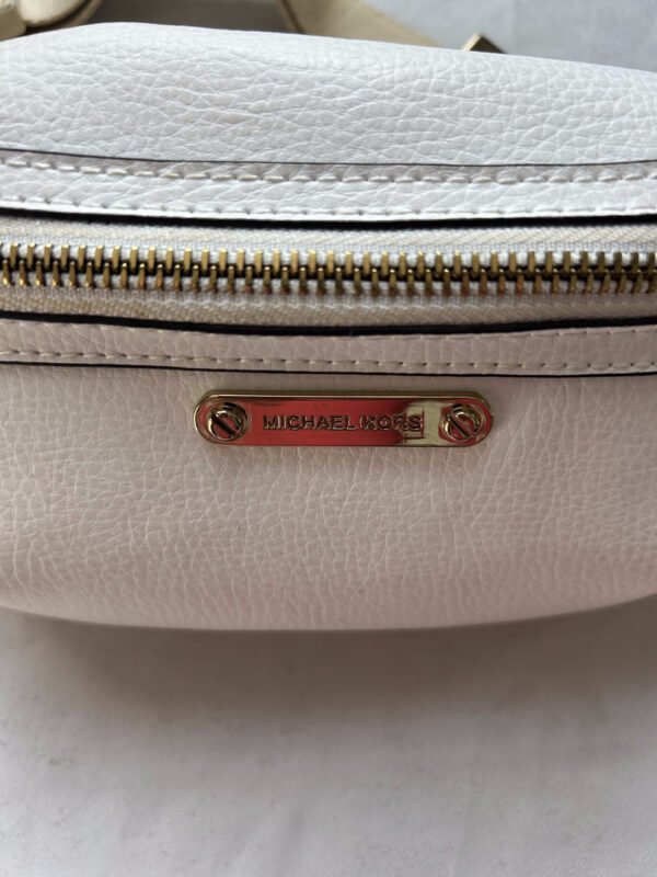 59 MK(4) Michael Kors Fanny Pack