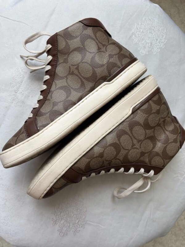 62 CO(5) Coach High Top