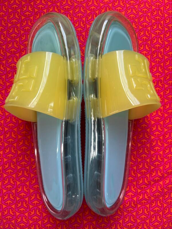 69 TB (4) Tory Burch Jelly Sandals