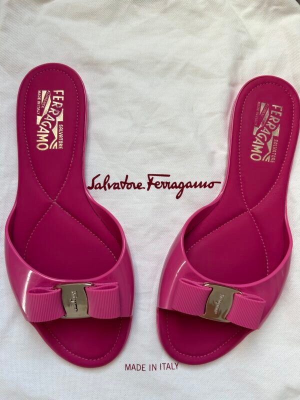 72 Salvatore Ferragamo (1) Salvatore Ferragamo Jelly & Bow Slude Sandals
