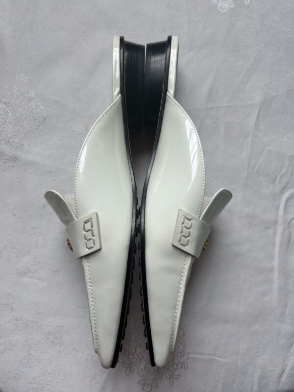 9 TB(1) Tory Burch Pointed Loafer