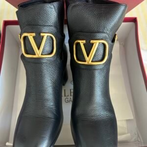 VALENTINO Anckle Boots - Size 9
