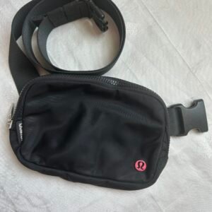 LULULEMON Everywhere Belt Bag