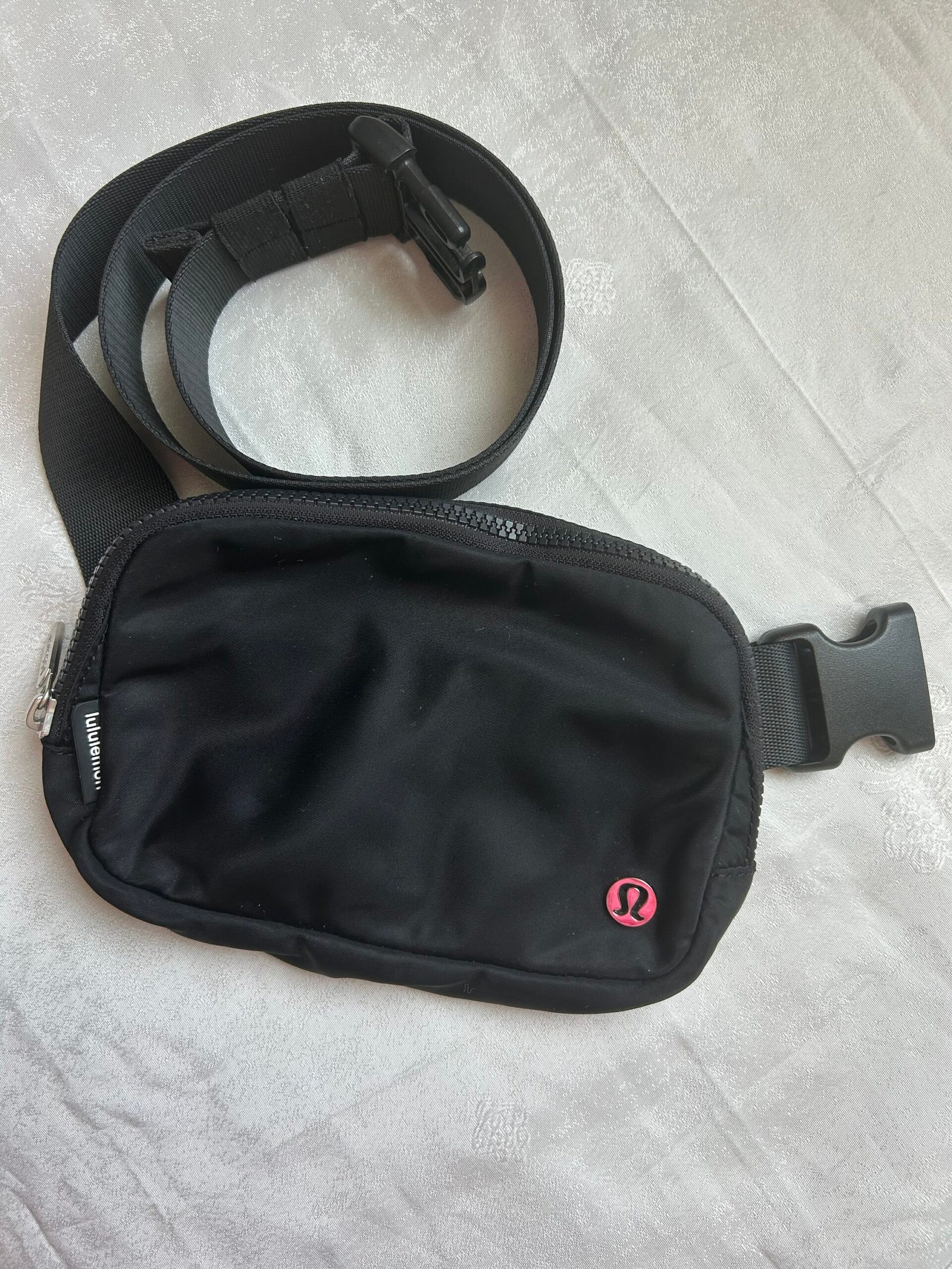 LULULEMON Everywhere Belt Bag