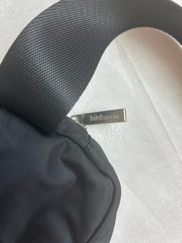 LULULEMON Everywhere Belt Bag
