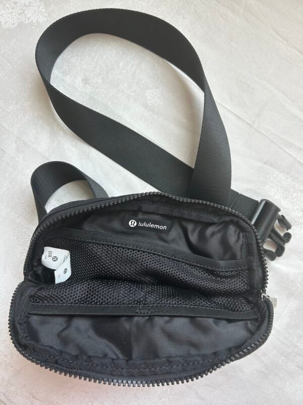 LULULEMON Everywhere Belt Bag