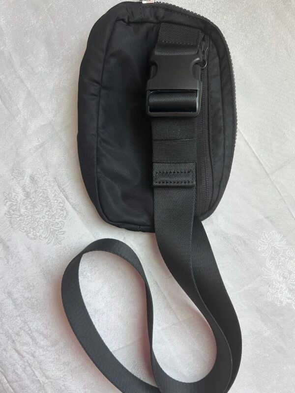 LULULEMON Everywhere Belt Bag
